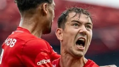 巴頓连下两城，深圳队0-2不敌天津津门虎，郜林力挽狂澜仍难回天